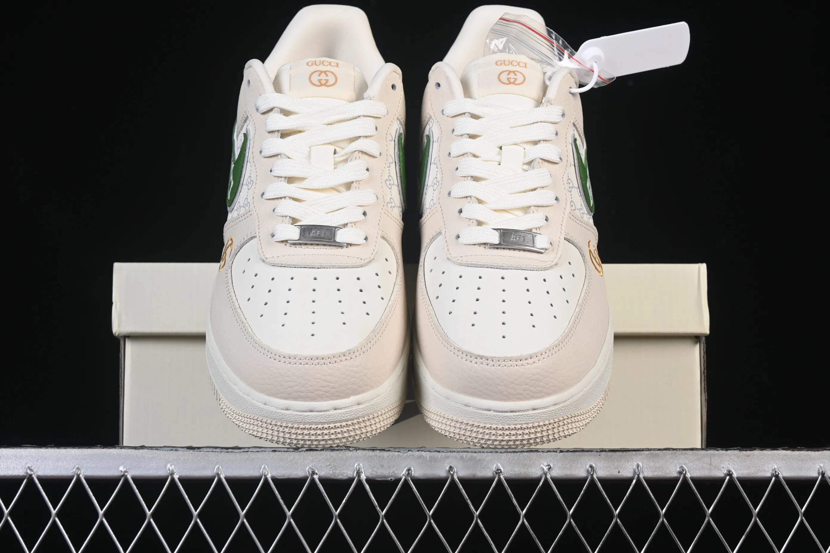 All categories Nk Air Force 1 Air Force series Nk Air Force 1 Low Air Force low-top Nike Air Force 1'07 Low Gucci co-branded white brown green Air Force 1 low-top casual sneakers YF9511-804